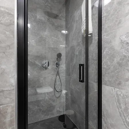 Luxury Znjan,